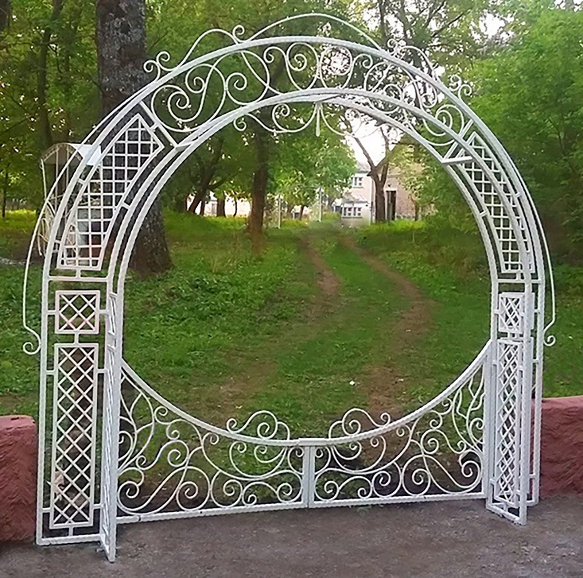 Арка металлическая