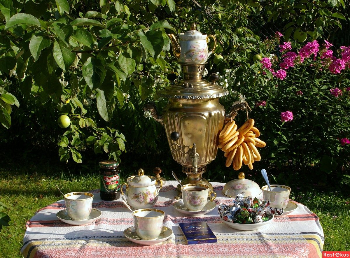 Чаепитие из самовара