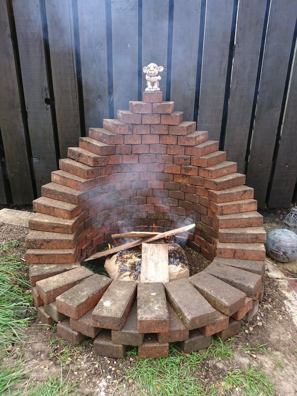 Кострище из кирпича