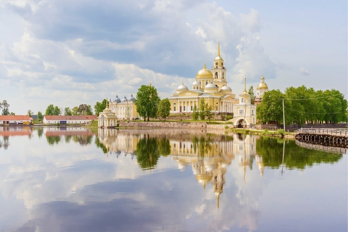 Нилово Столобенская пустынь