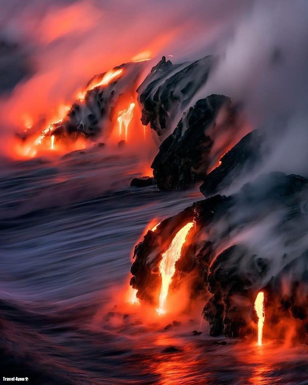 Лава и вода