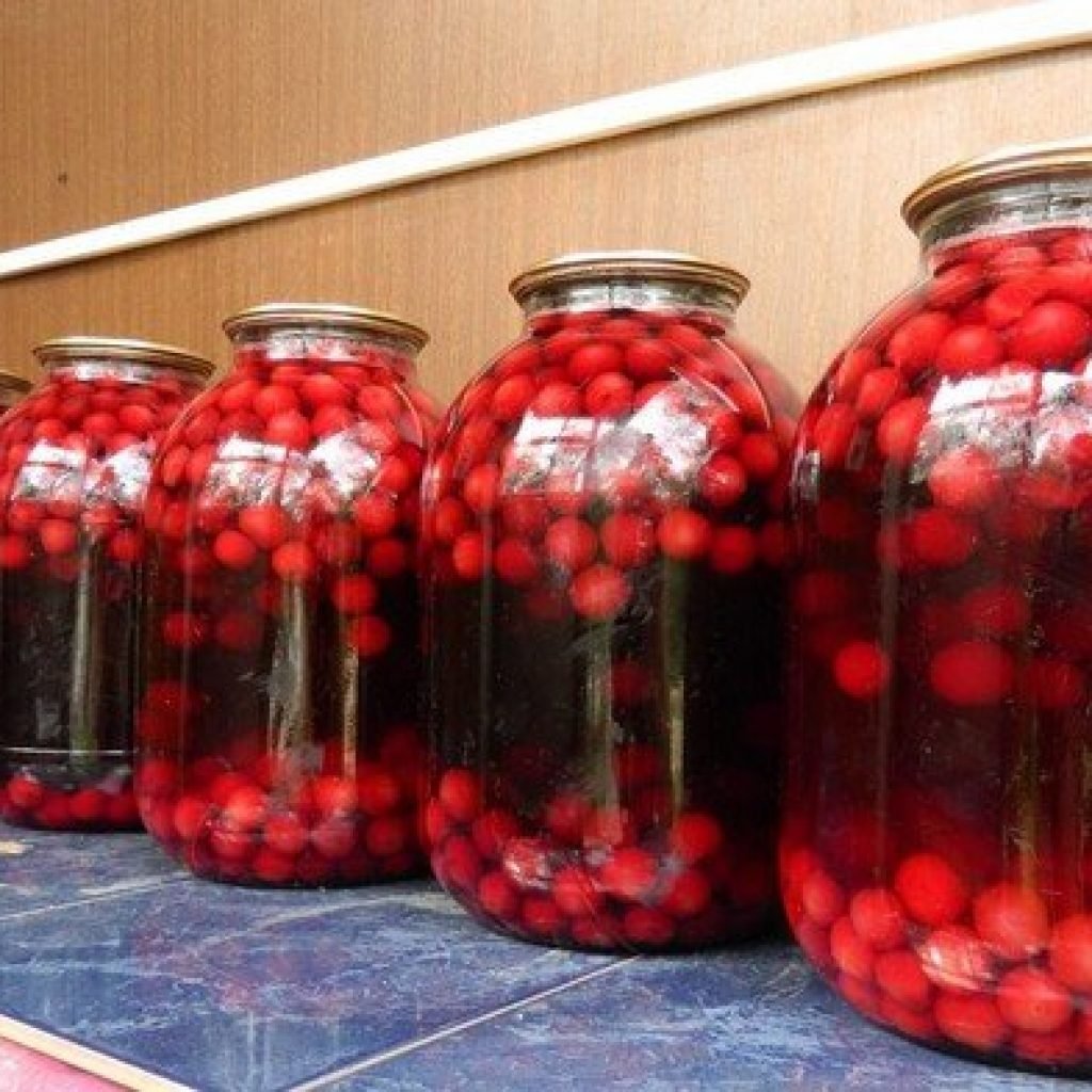 Компот из черешни на зиму