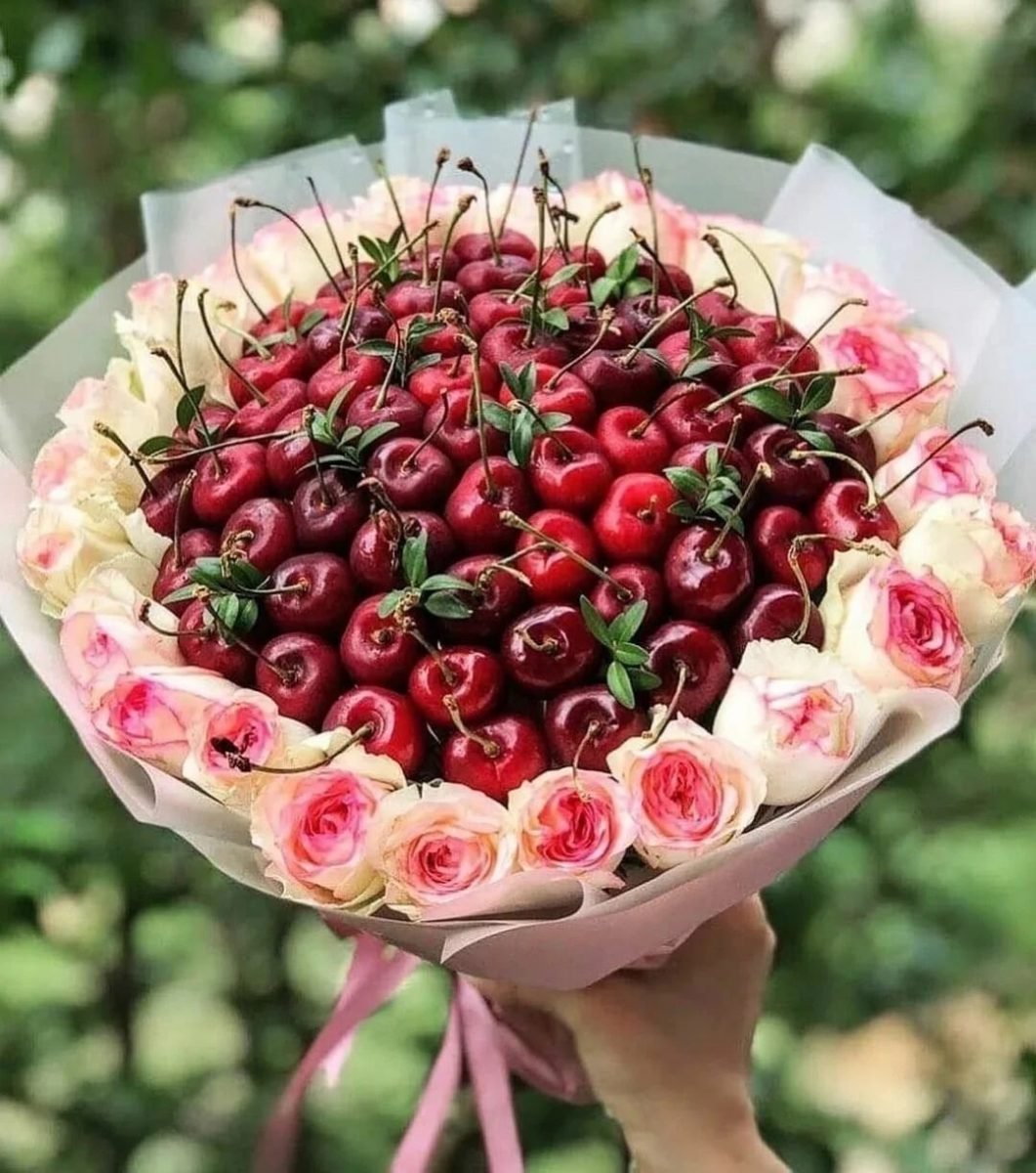 Букет из черешни