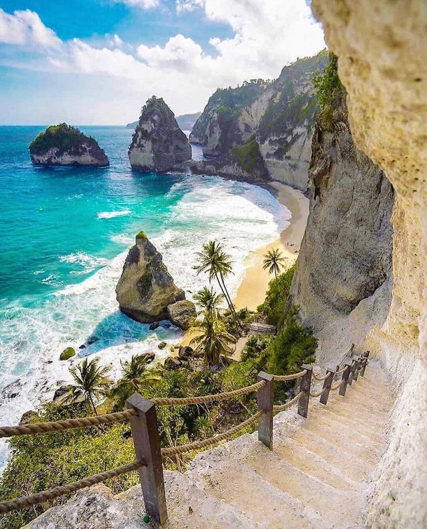 Diamond Beach Nusa Penida Бали