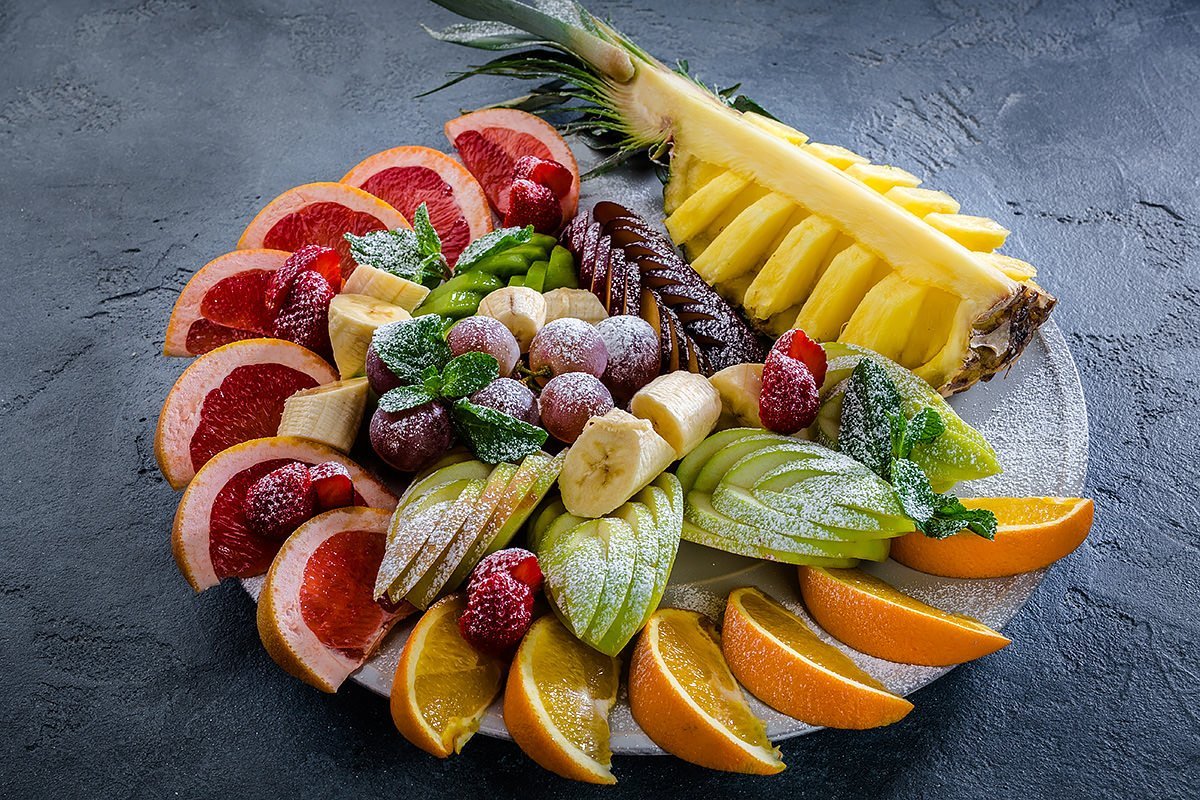 Нарезка фруктов ассорти