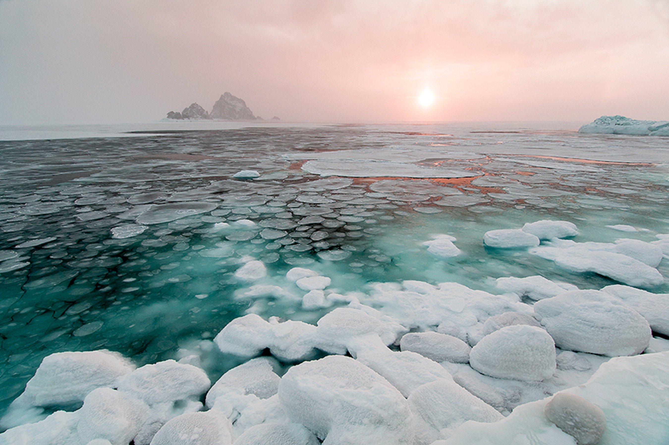 Ледовитый океан температура воздуха. Северный Ледовитый океан Восточно-Сибирское море. Арктика море Лаптевых. Северно Ледовитый океан море Лаптевых. Арктика Северный Ледовитый океан.