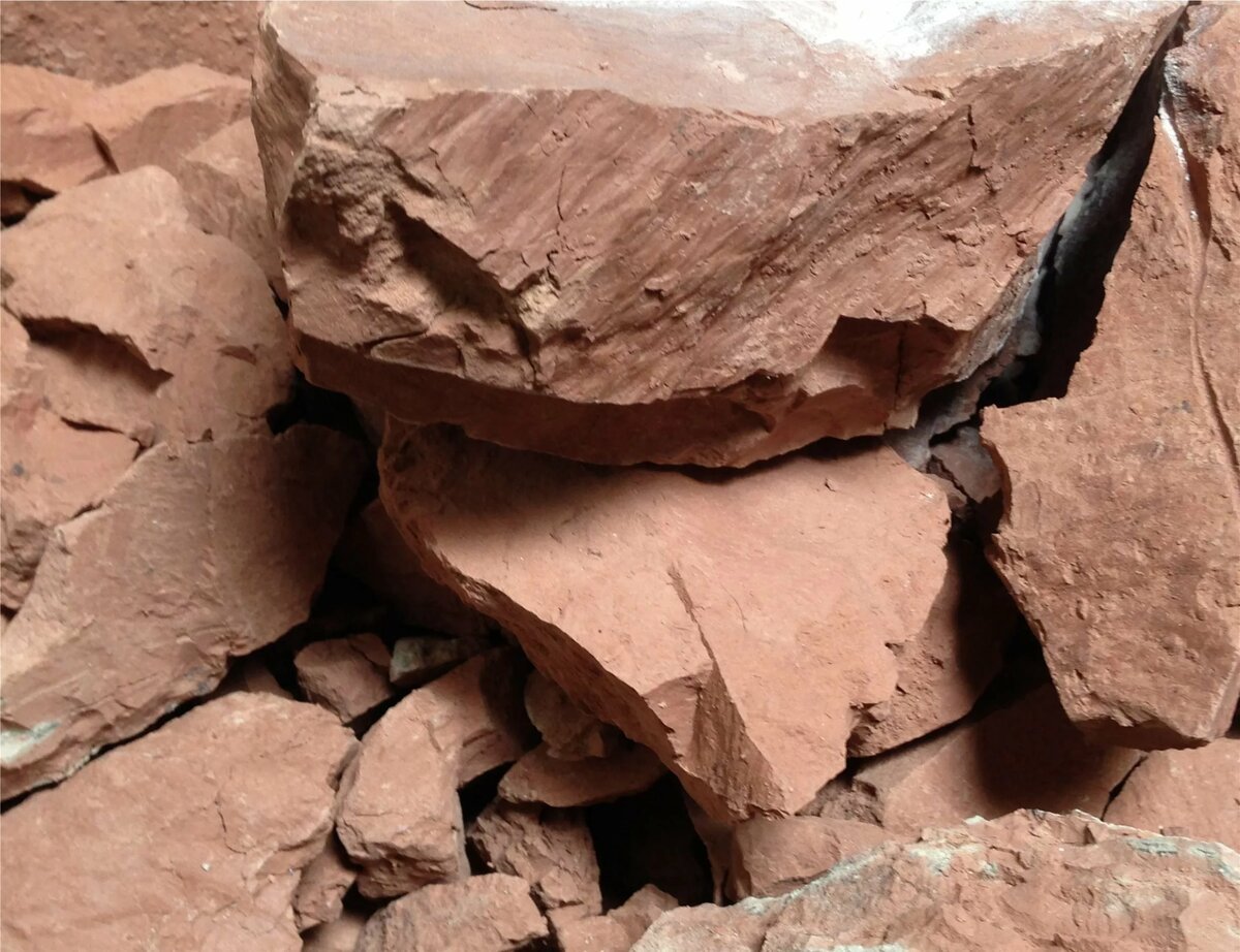 Коричневая глина