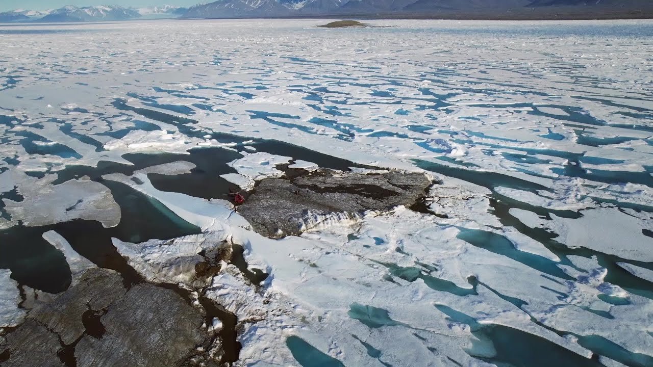 Северный ледовитый океан хаос торосов долгая. Северный Ледовитый океан паковый лед. Паковый лед в Северном Ледовитом. Гренландия климат. Теплые острова.