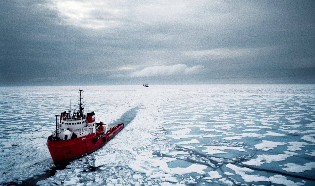 Ледокол Баренцево море