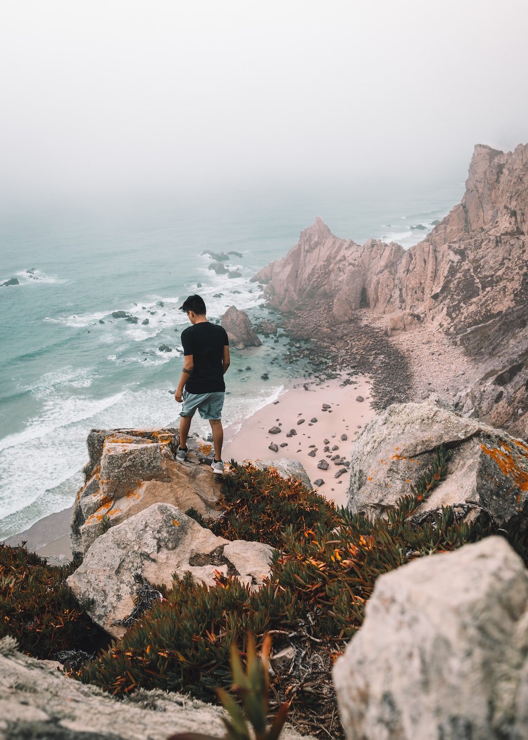 Alone Muslim in the Cliff
