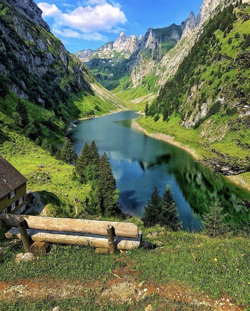 Озеро Зееальп, Швейцария