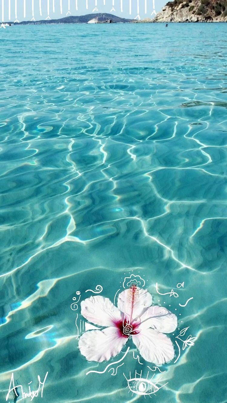 Самое красивое море