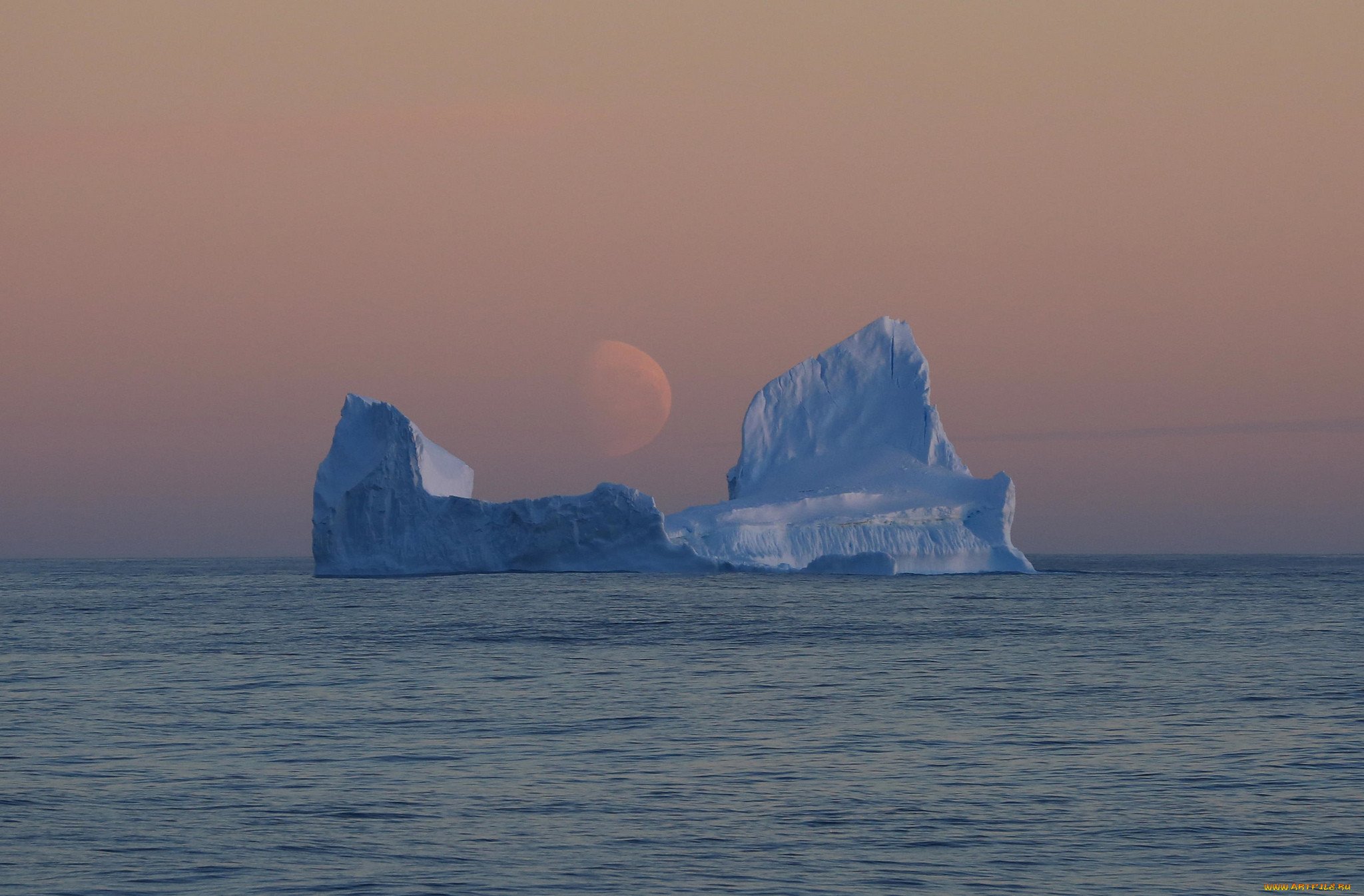 Море росса какой океан. Южный Ледовитый океан. Море Росса Антарктида. Мыс Моррис-Джесуп. Южный океан айсберги.