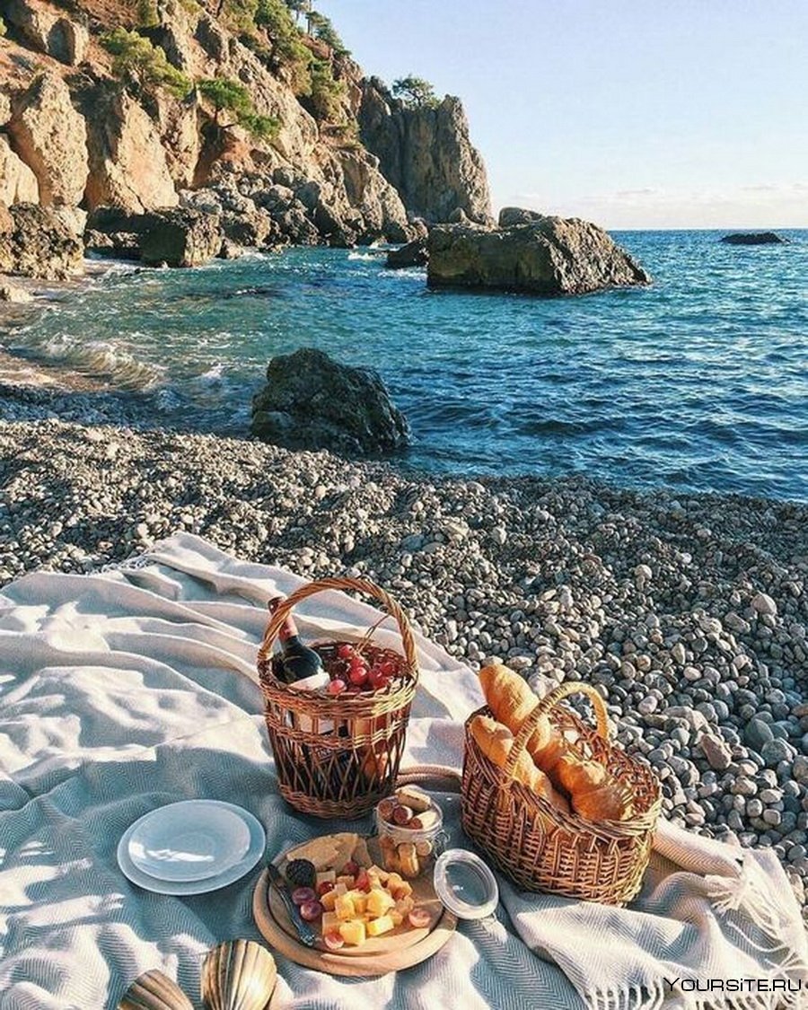 Пикник на море