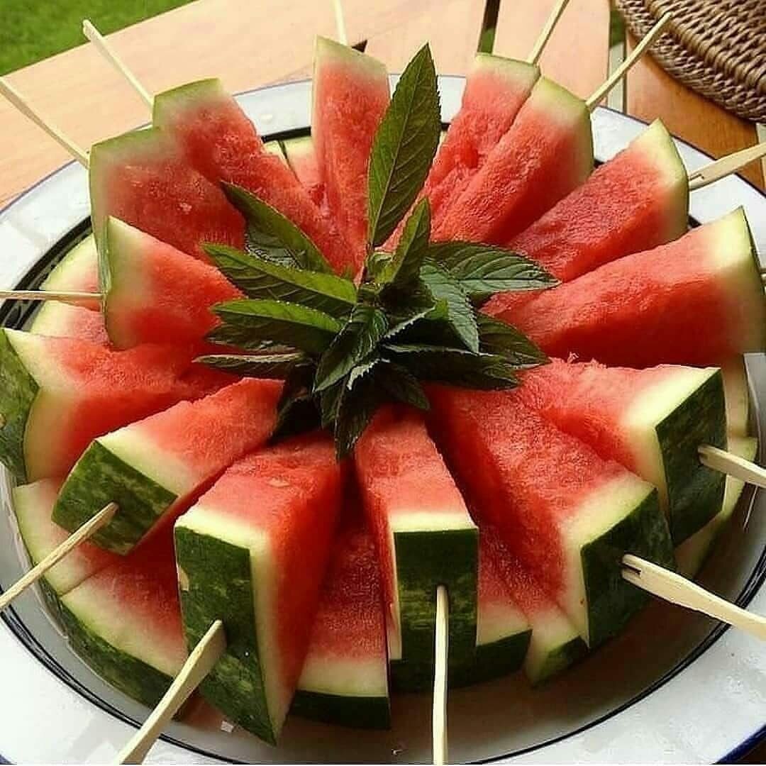 Красивая нарезка арбуза и дыни