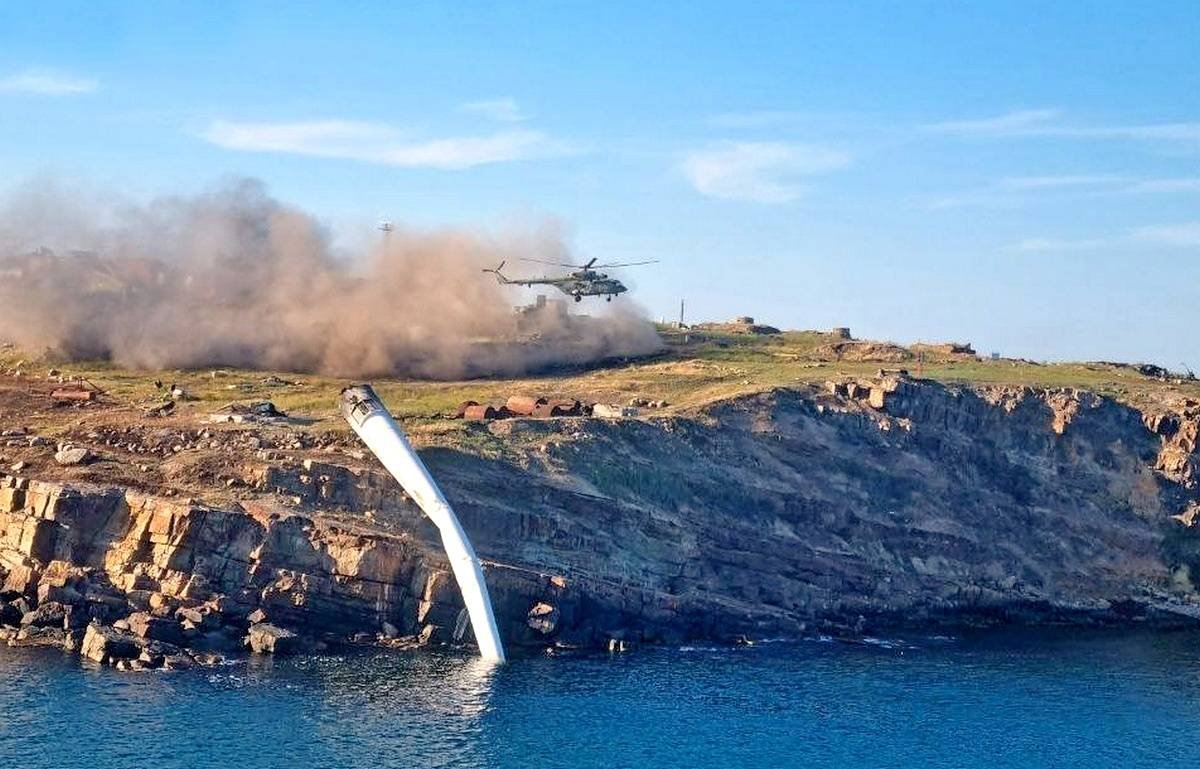 Остров змеиный