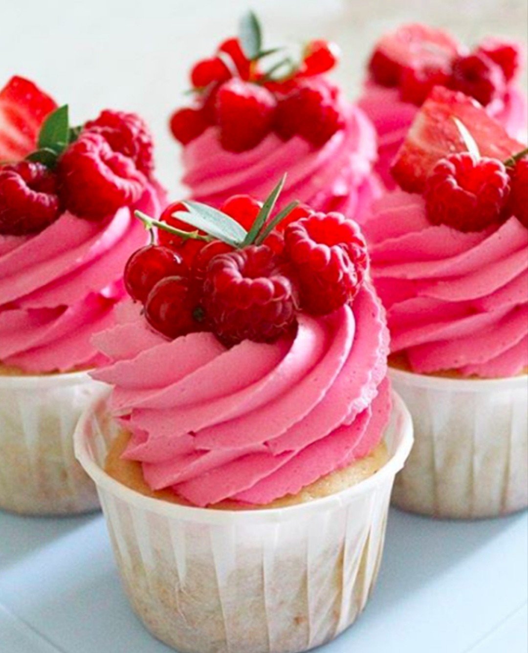 Капкейки с малиной