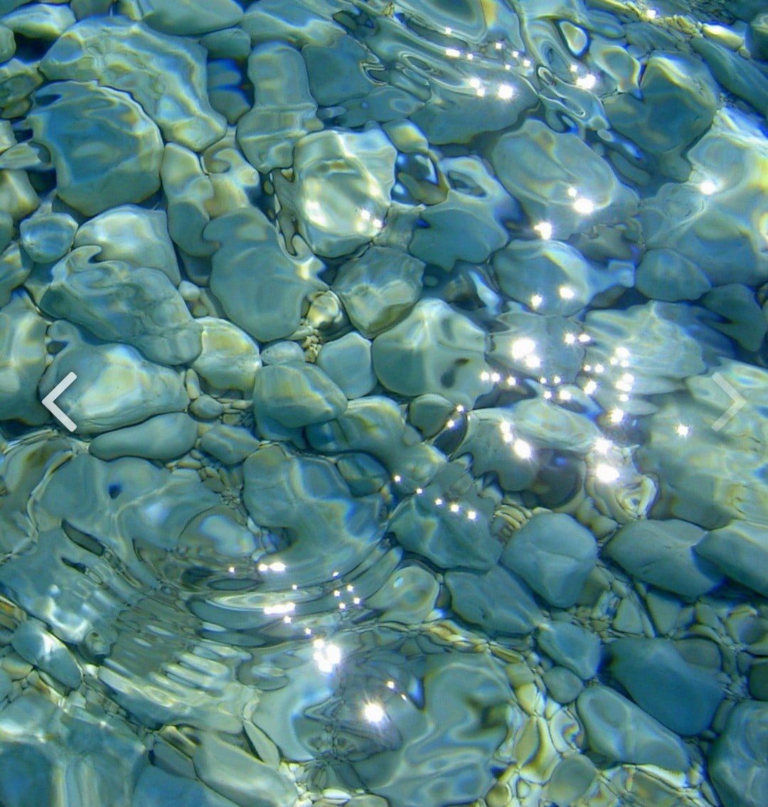 Прозрачная вода море