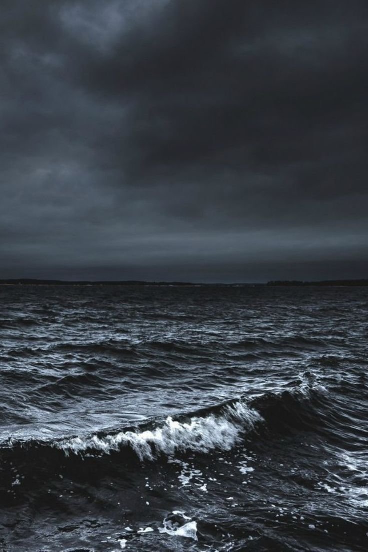 Мрачное море