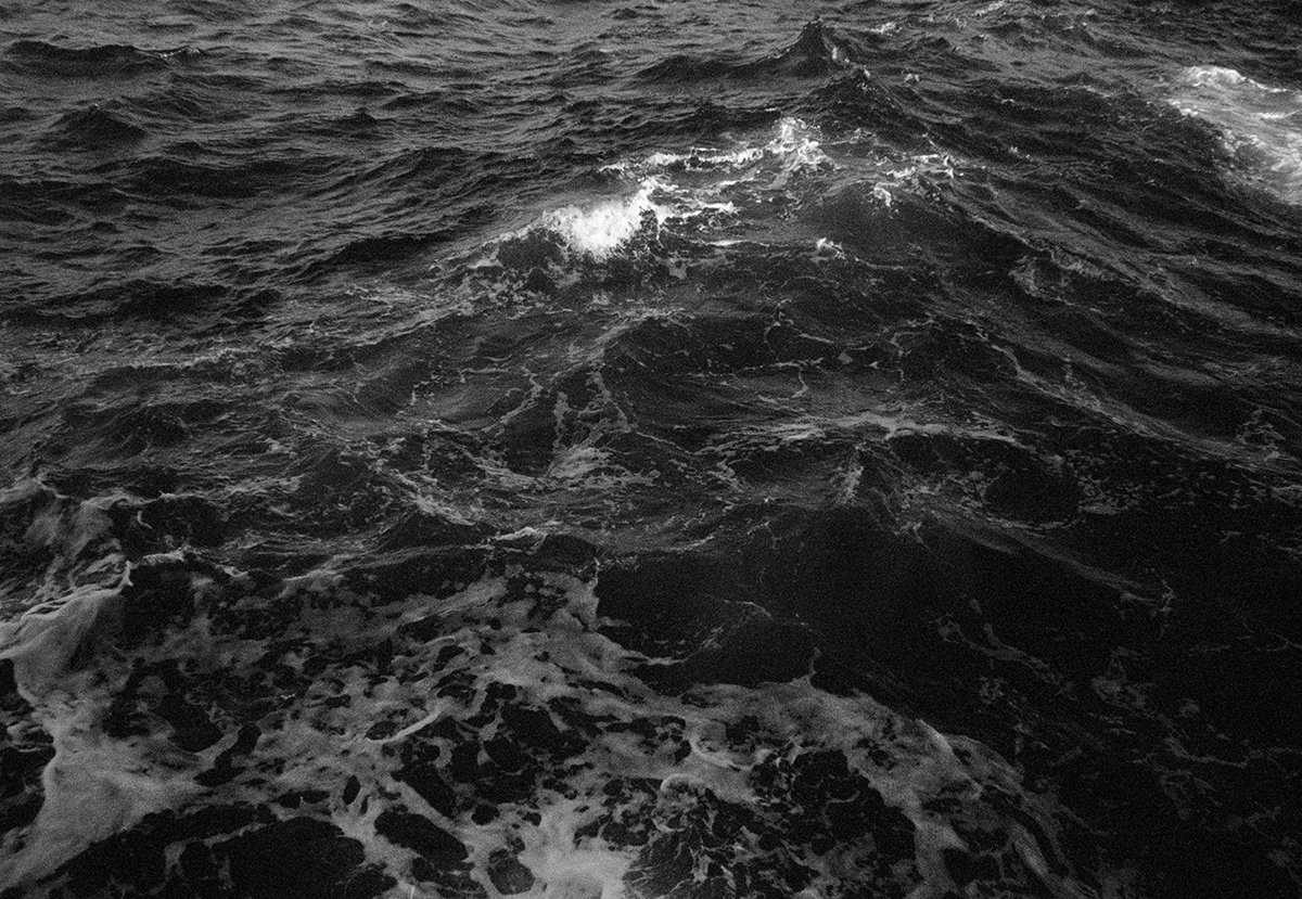 Мрачная вода