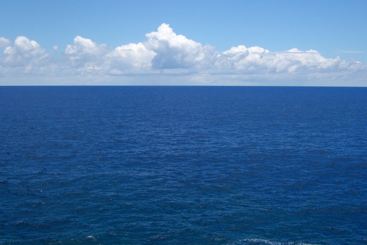 Море кругом