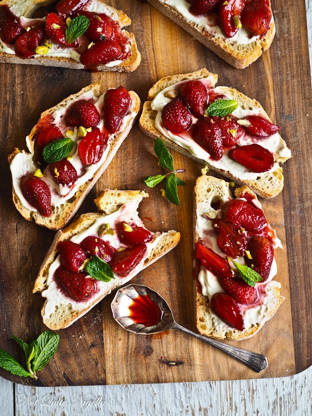 Брускетта с маскарпоне