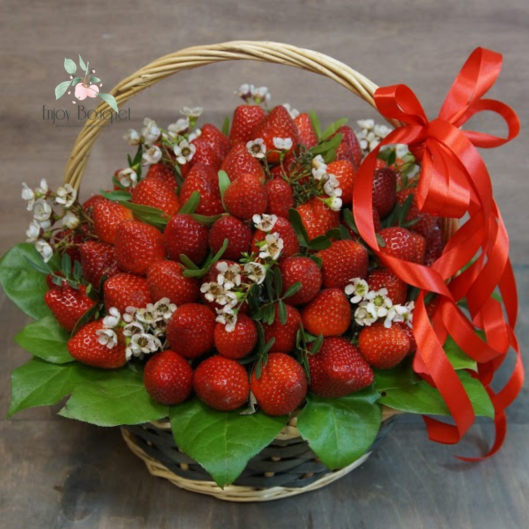 Клубника в корзинке