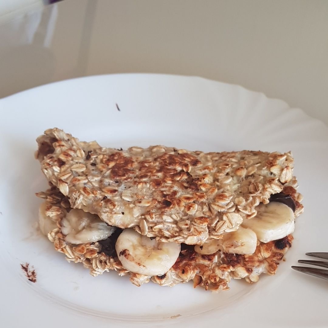 Овсяноблин с бананом и шоколадом
