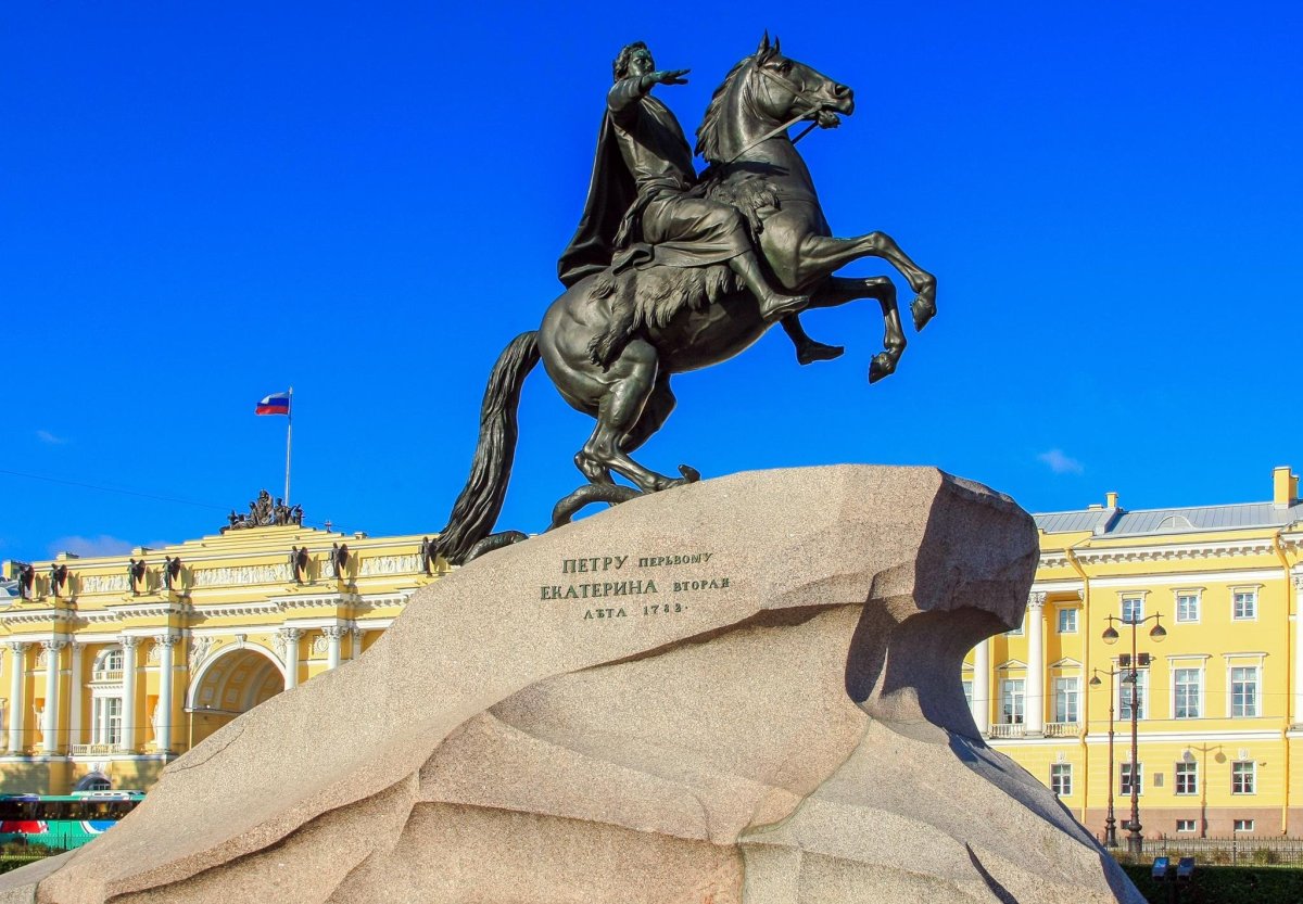 Медный всадник памятник Петру 1