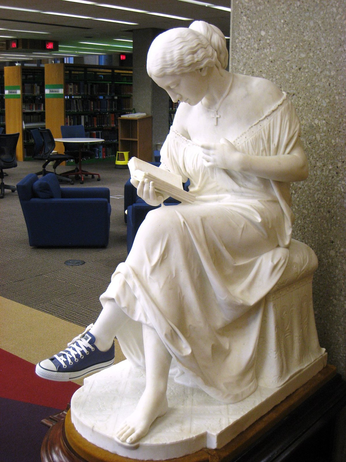 Скульптура книжка