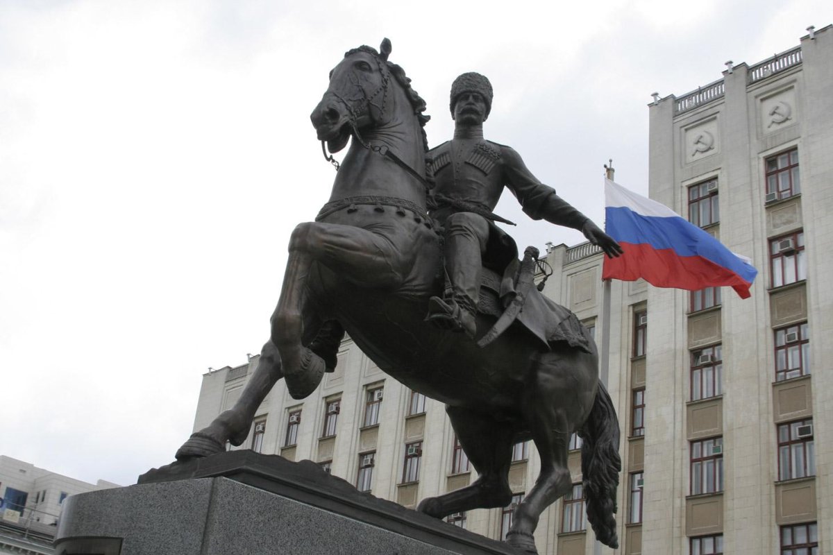 Памятник казакам основателям земли Кубанской в Краснодаре