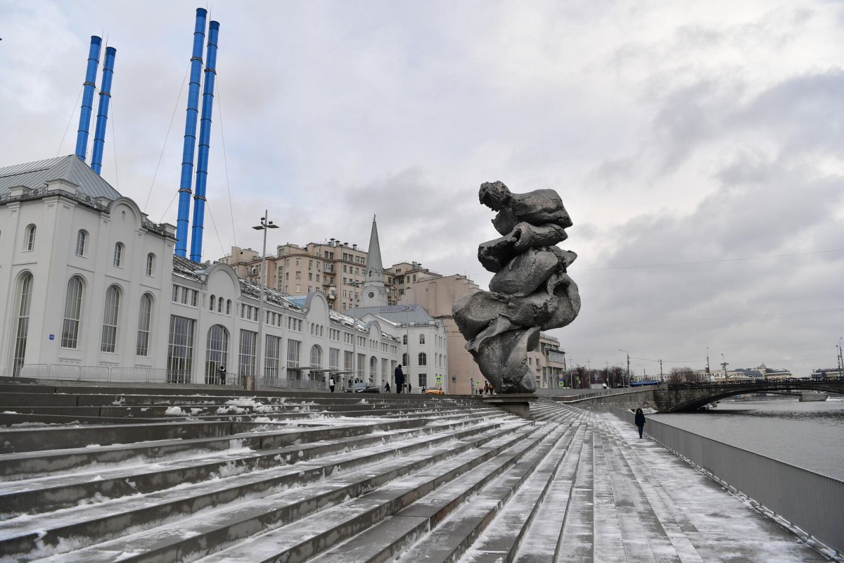 Скульптура глины ГЭС 2
