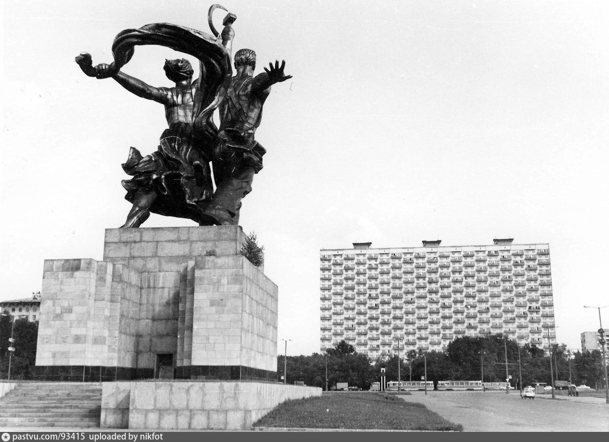 Иофан Мухина павильон 1937