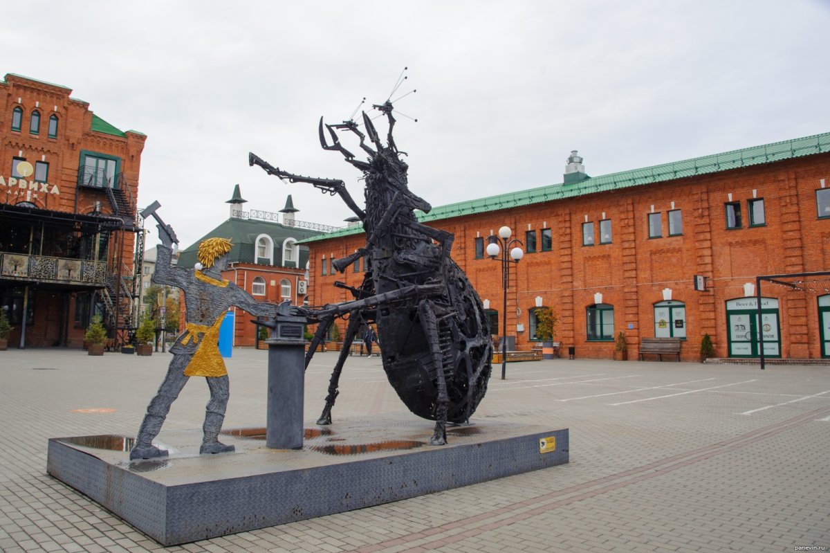 Московский вокзал Тула памятник