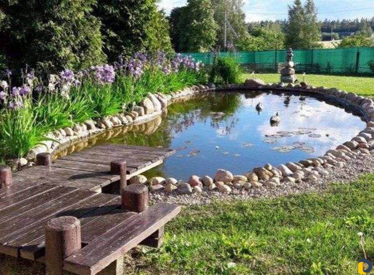 Искусственный пруд