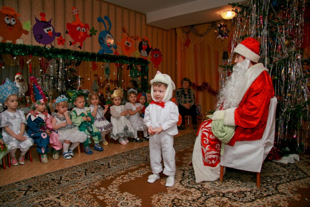 Новогодний утренник в детском саду