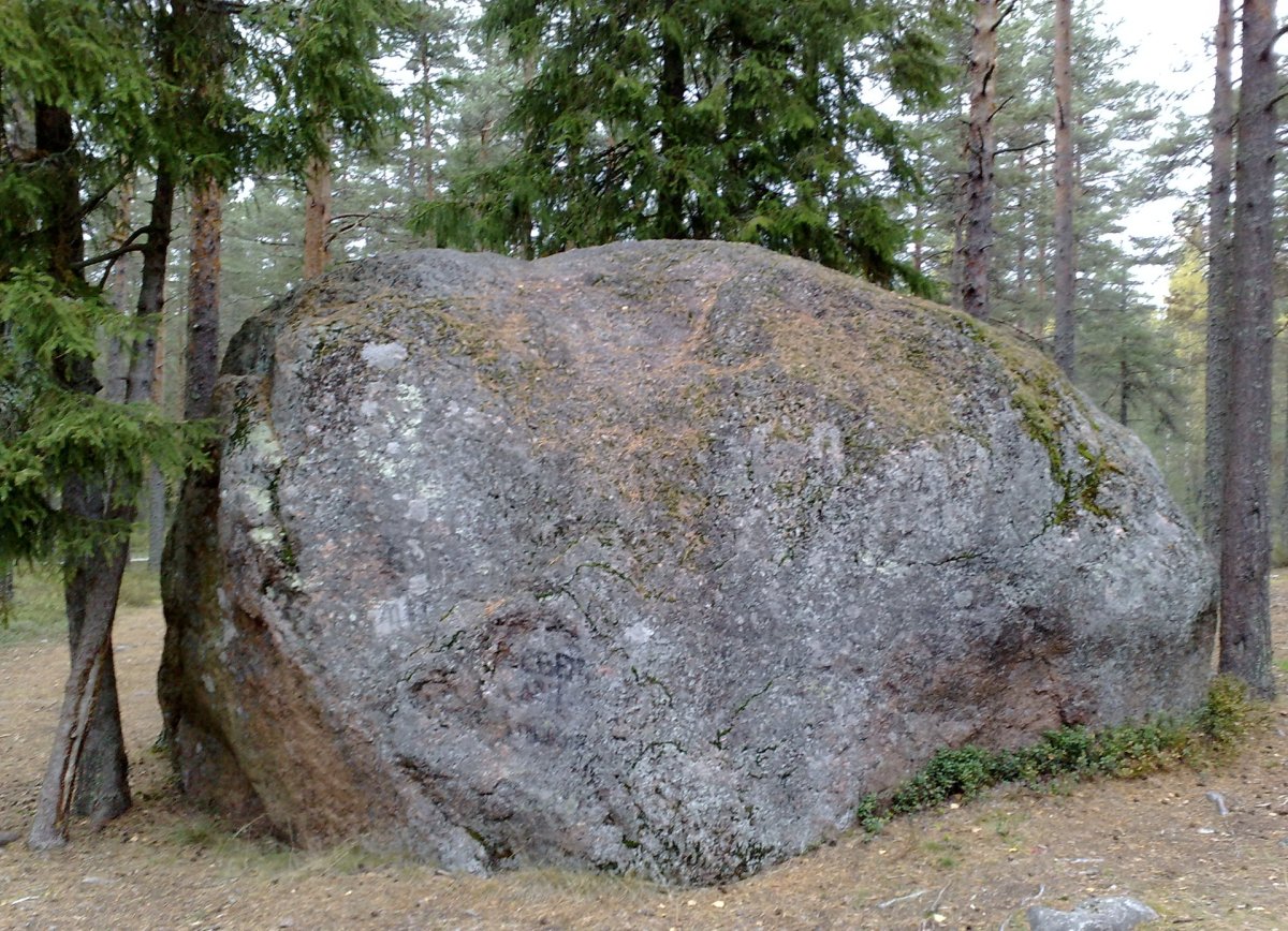 Камень большой шайтан