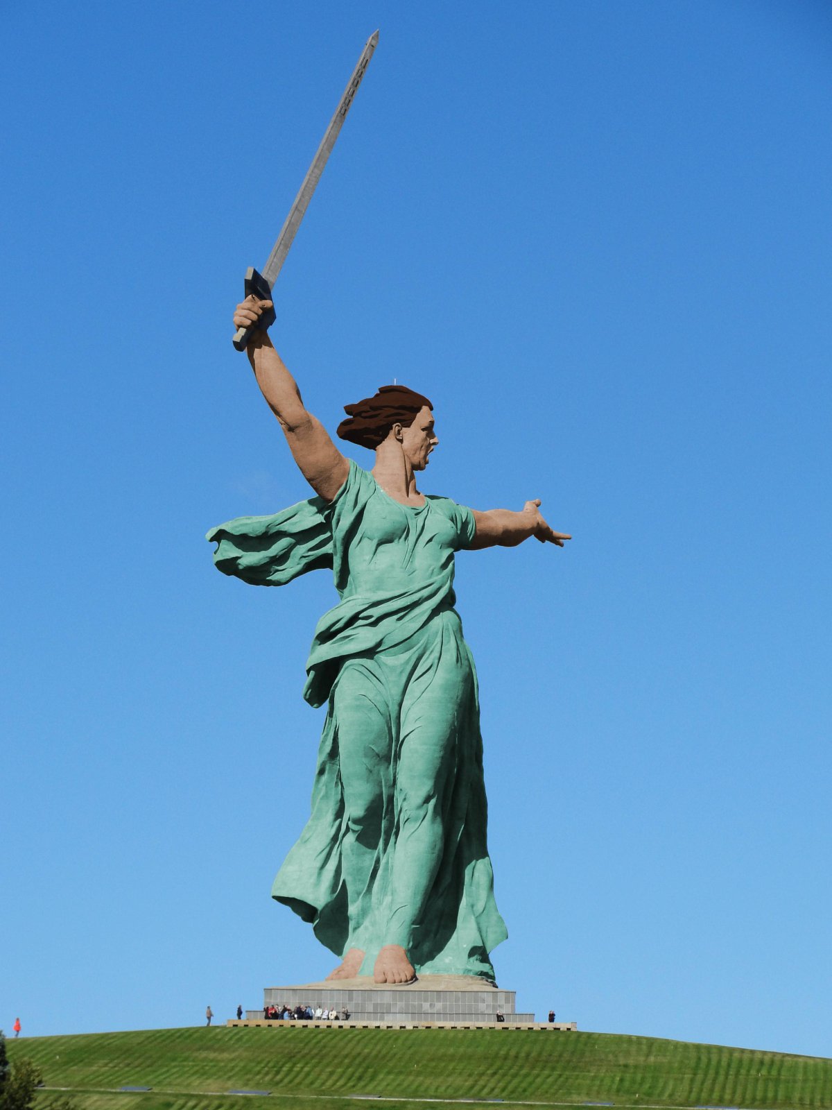 Motherland Calls Statue
