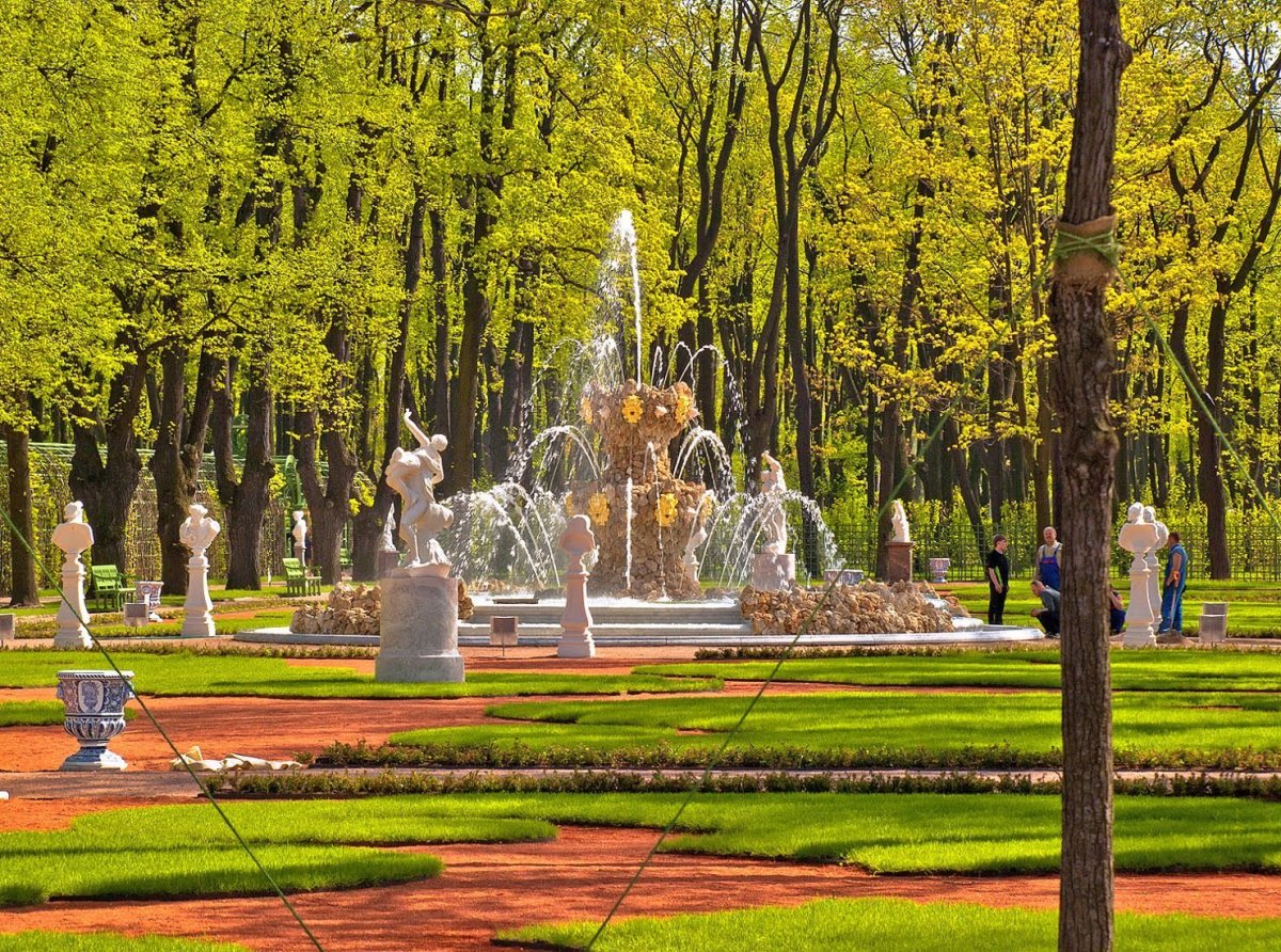 Летний сад Петра 1 в Санкт-Петербурге