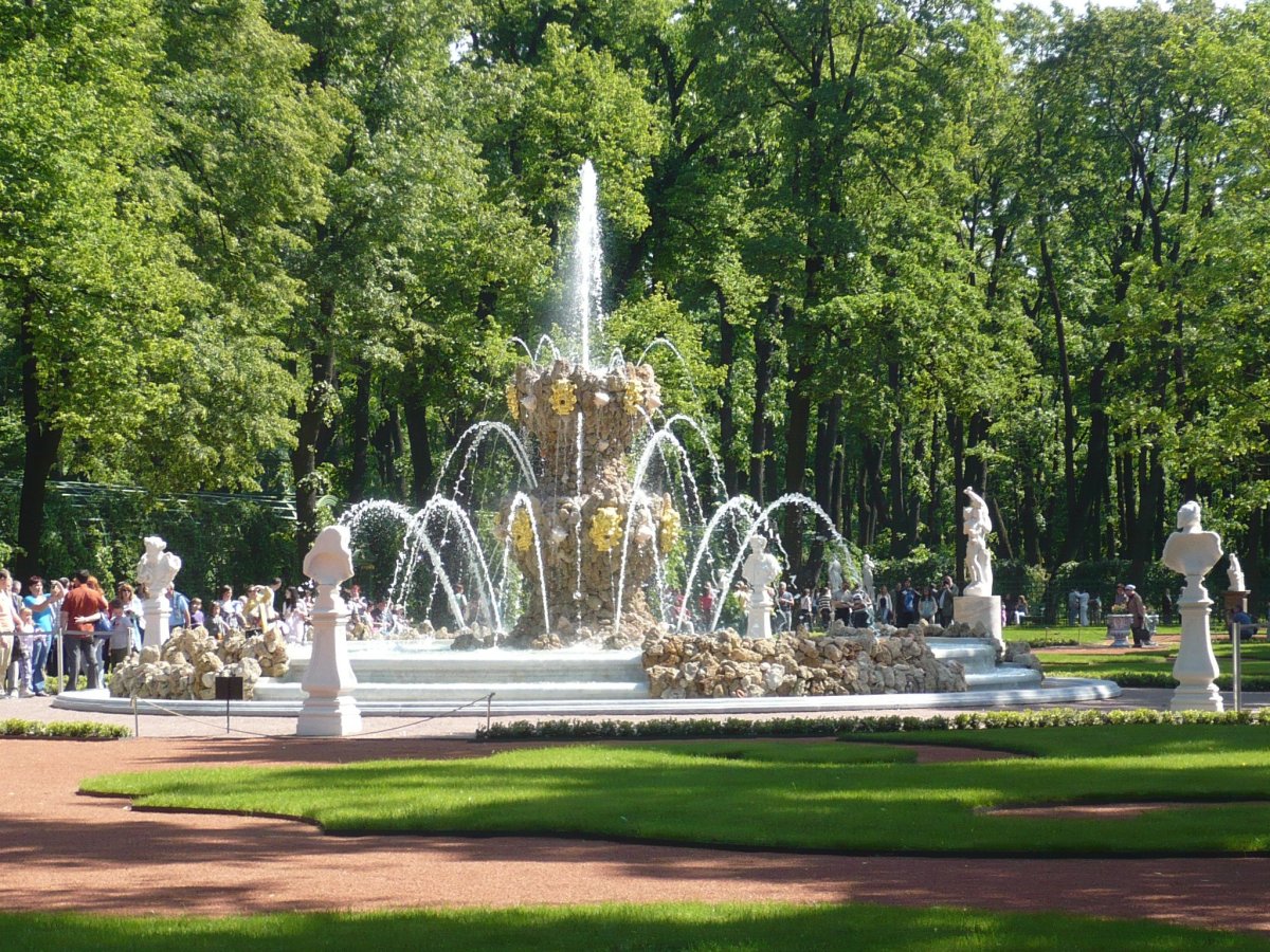 Летний сад в Санкт-Петербурге