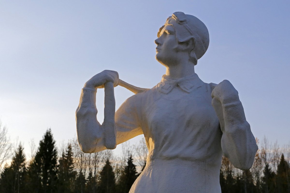 Скульптуры а.Емельянцева