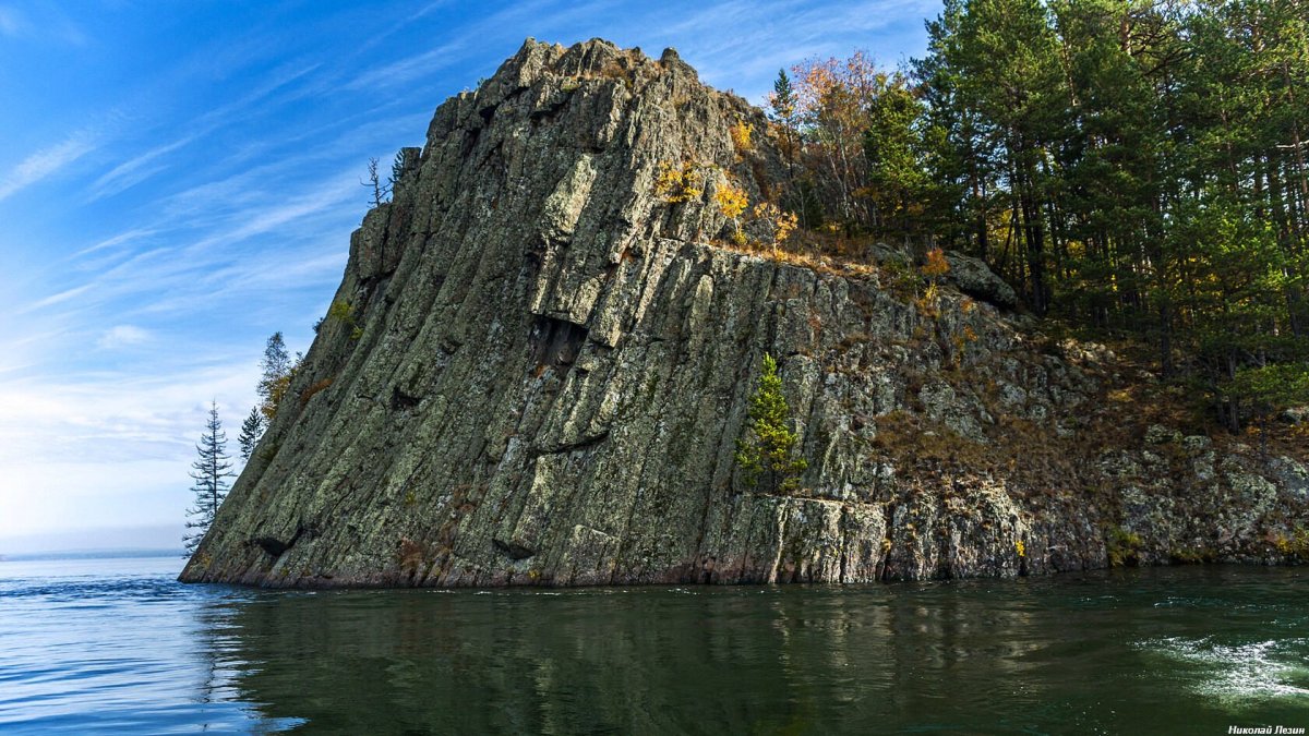 Скульптура на сергушкином река Ангара