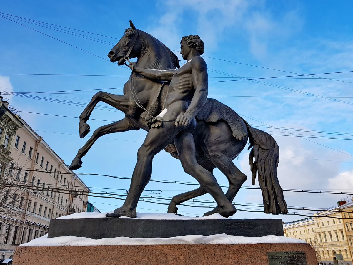 Аничков мост