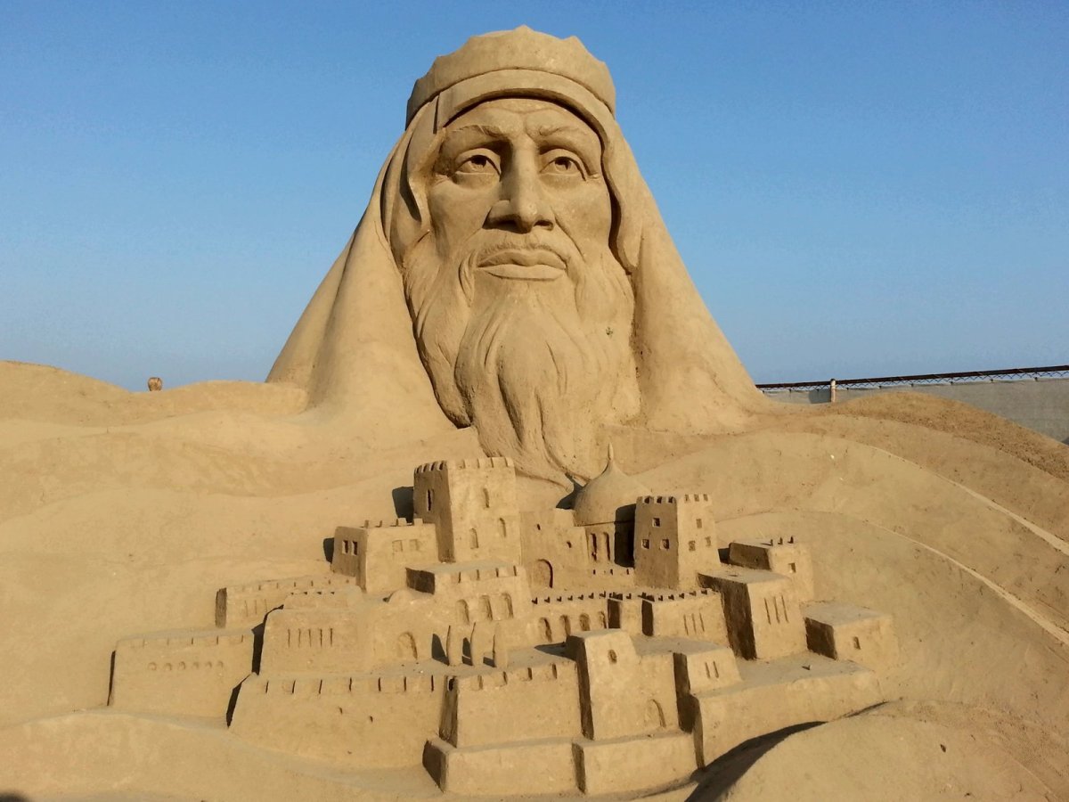 Комплекс песчаных скульптур Sandland