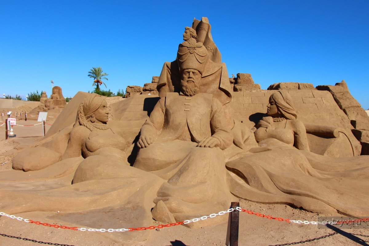 Комплекс песчаных скульптур Sandland (Турция)