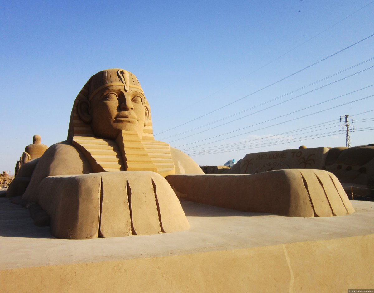 Музей песчаных скульптур Sand City в Хургаде