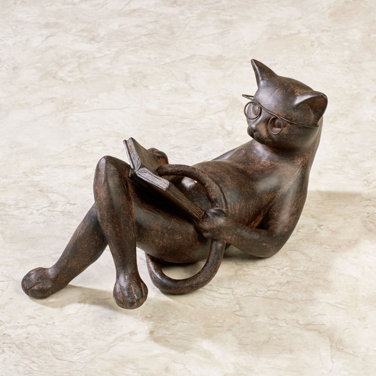 Скульптура кота из металла