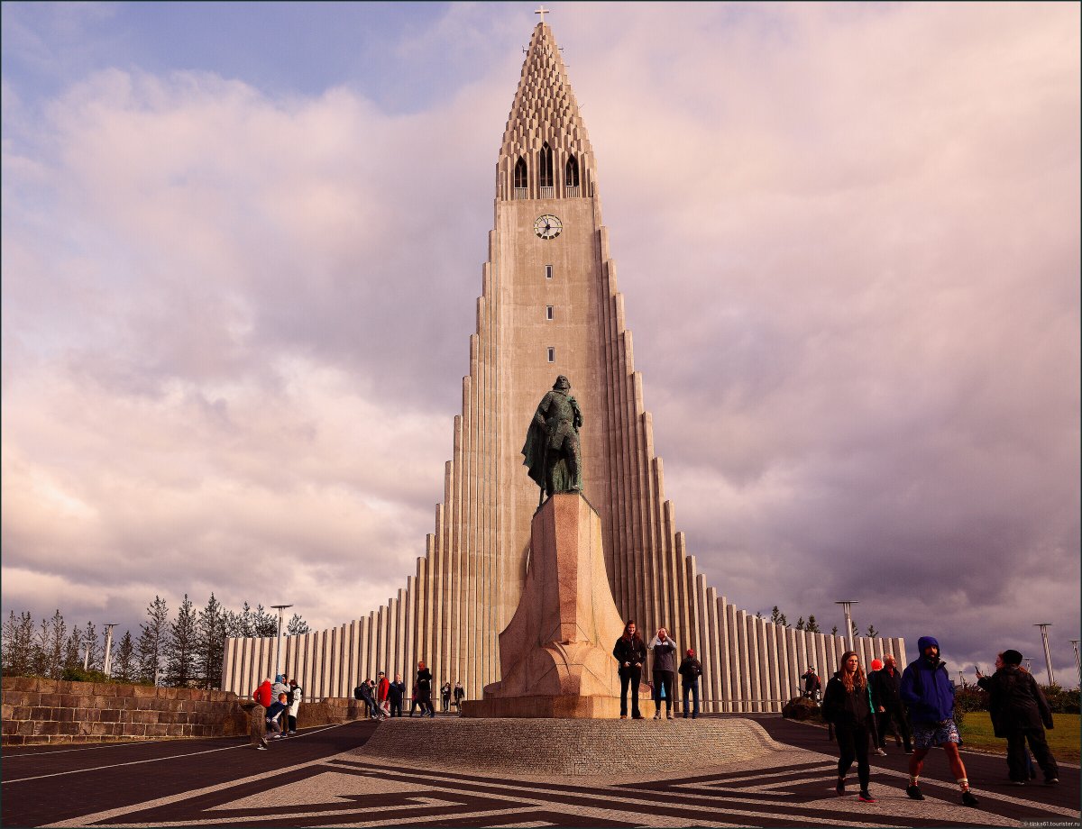 Рейкьявик памятник Лейфу