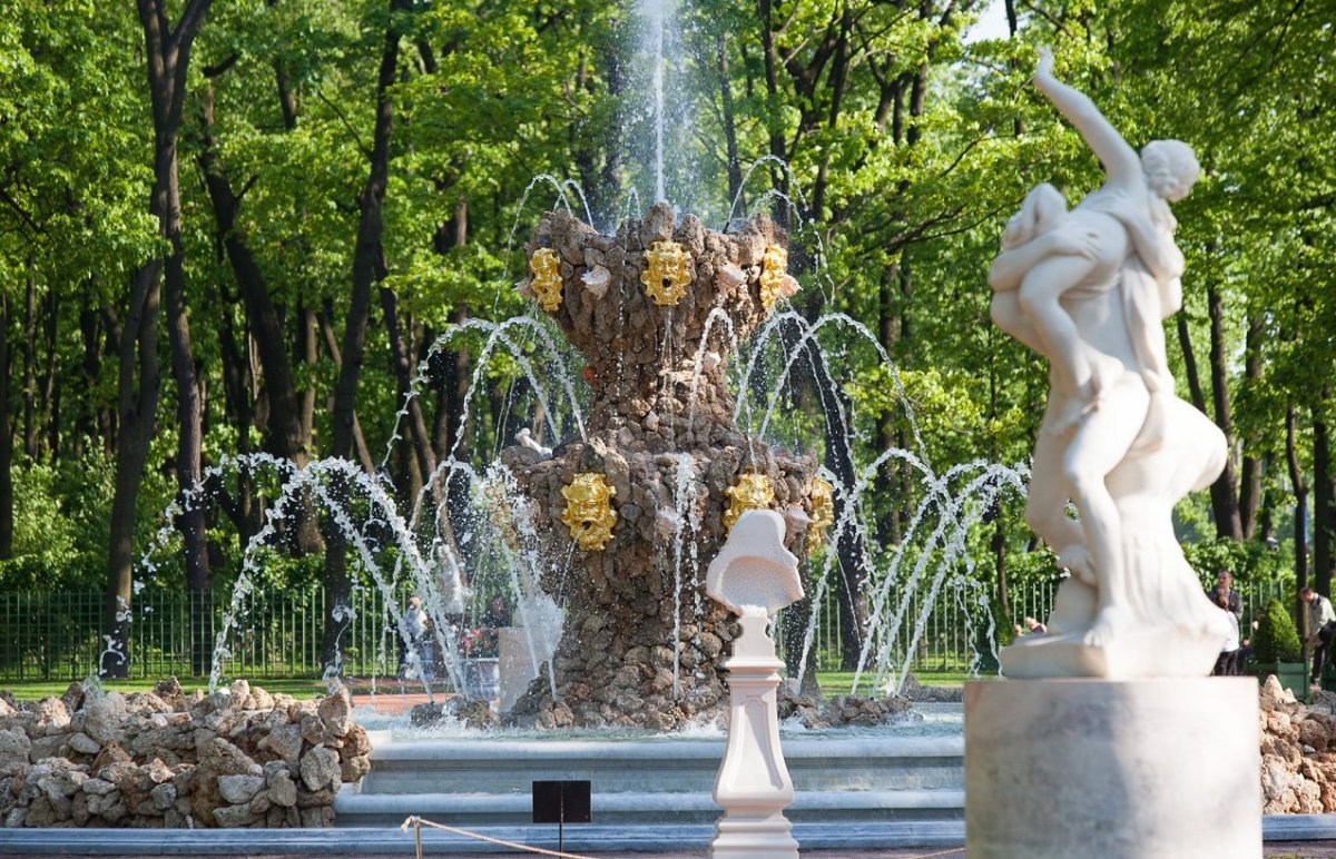 Летний сад в Санкт-Петербурге фонтаны и статуи