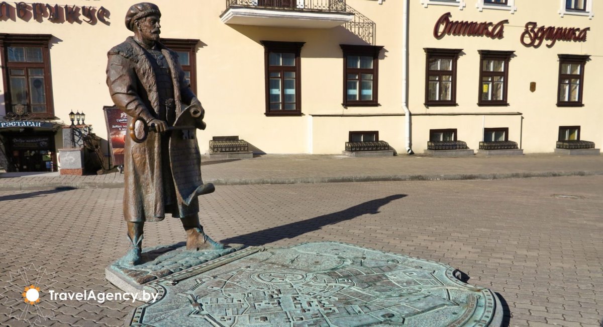 Скульптура Войт с ключом Минск
